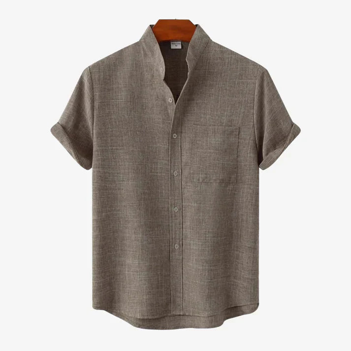 Casual Men’s Shirt for Warm Weather and Daily Outfits