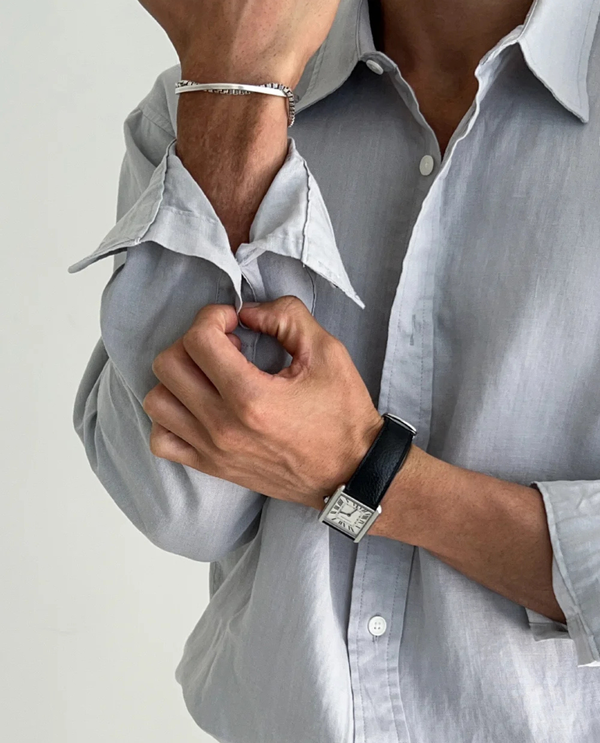 Men’s Long-Sleeve Shirt with button-up front and collar