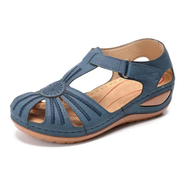 Adjustable Closed-Heel Women's Sandals with Hook-and-Loop Strap