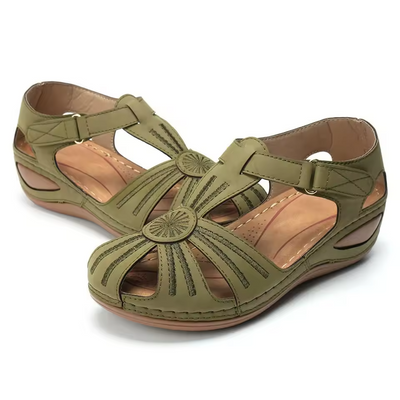 Adjustable Closed-Heel Women's Sandals with Hook-and-Loop Strap