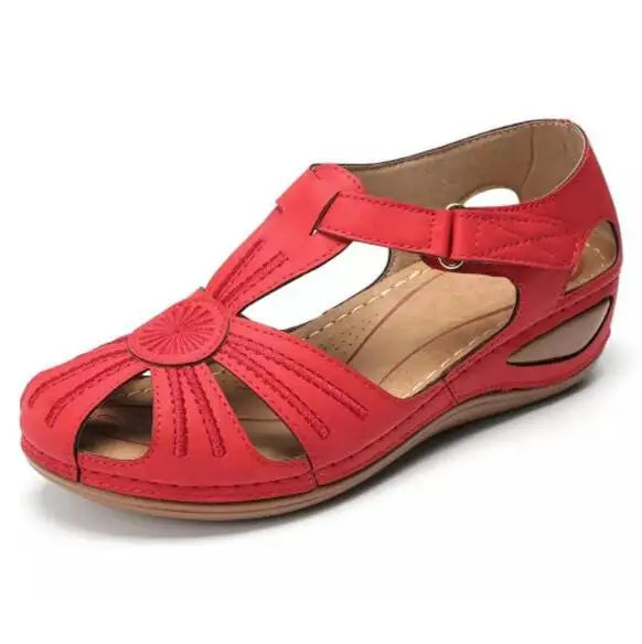 Adjustable Closed-Heel Women's Sandals with Hook-and-Loop Strap