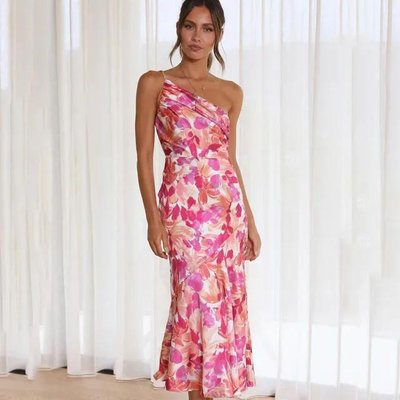 Caitlin - Chic One-Shoulder Dress