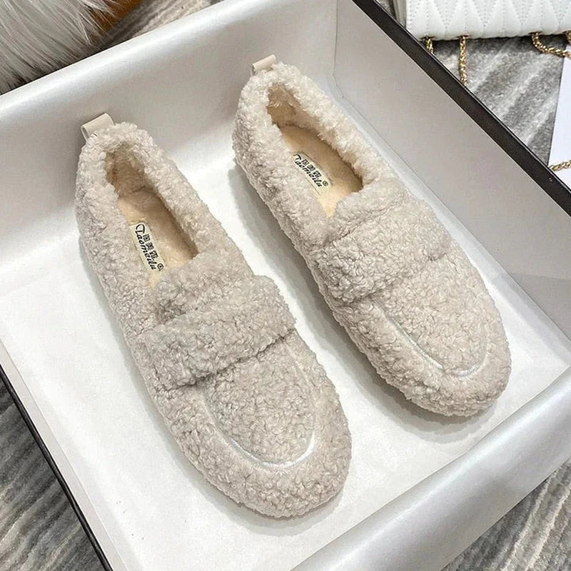 Coralie - Women's Ultra‑Cozy Plush Moccasins