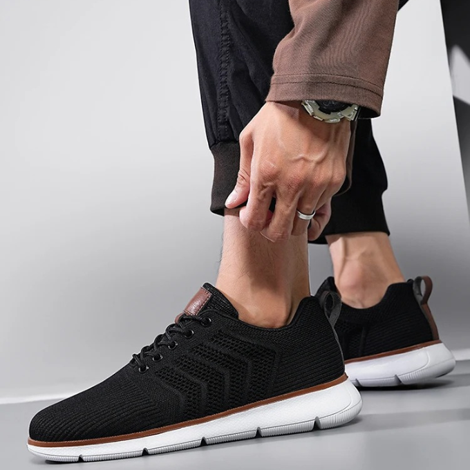 Men’s Lace-Up Sneakers for Everyday Wear