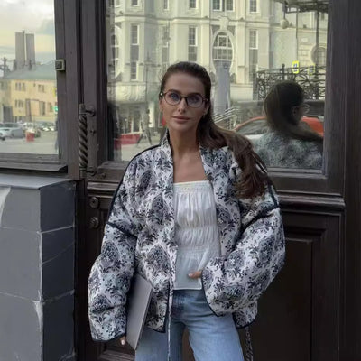 Lisanne – Baroque-Inspired Statement Puffer