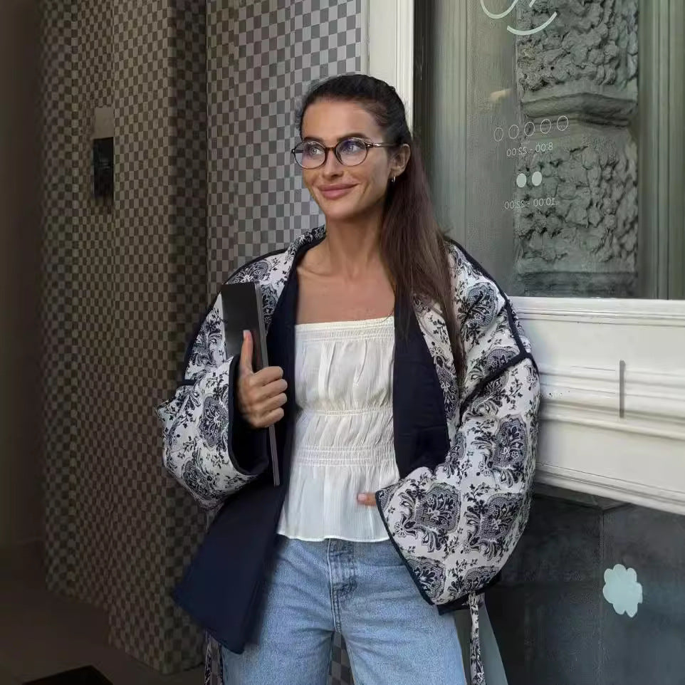 Lisanne – Baroque-Inspired Statement Puffer