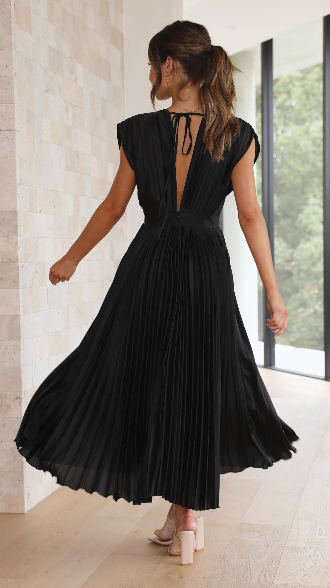 Women's V-Neck Pleated A-line Evening Party Dress with Cap Sleeves