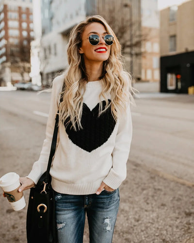 Valentina I Black Heart Pullover