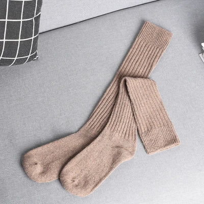 Women’s Ribbed Crew Socks in Neutral Colors