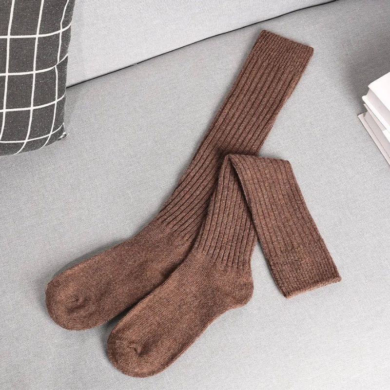 Women’s Ribbed Crew Socks in Neutral Colors