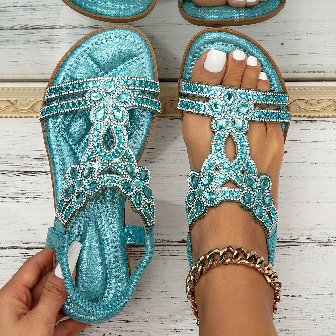 Women's Bohemian Summer Sandals T-strap Design