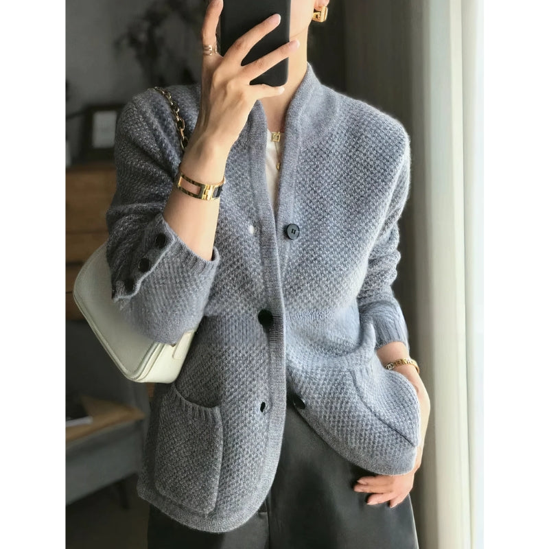Women's Button Up Knit Cardigan with Ribbed Cuffs and Pockets