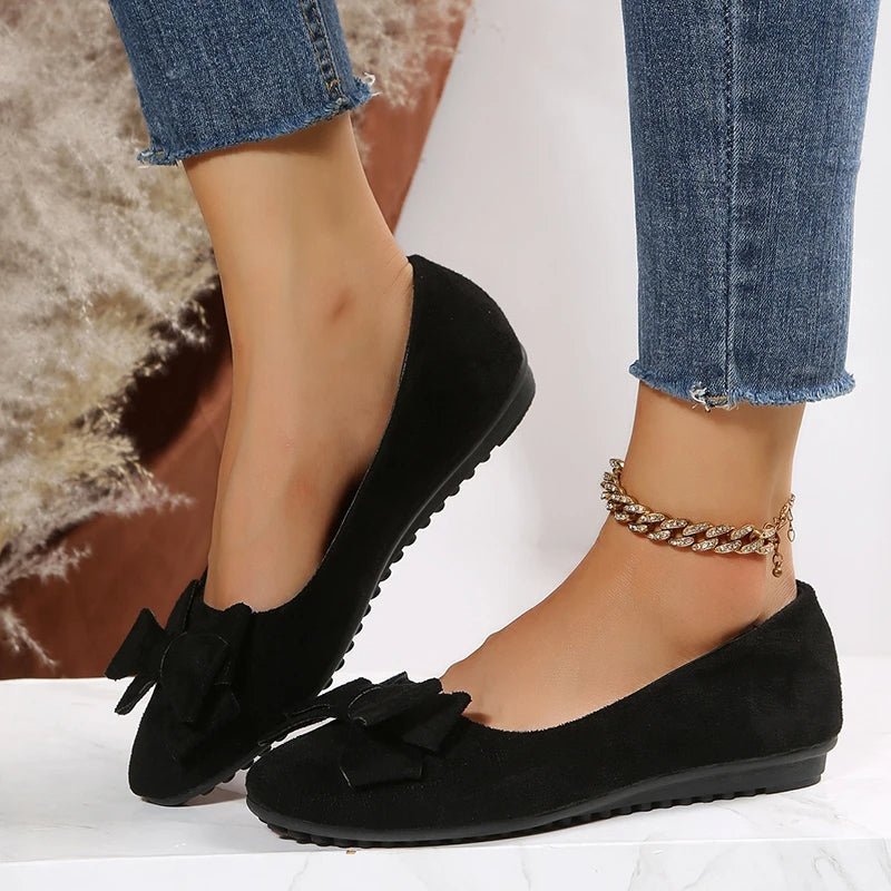 Women's Flat Shoes with Rounded Toe