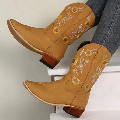 Women's Floral Embroidered Cowboy Boots