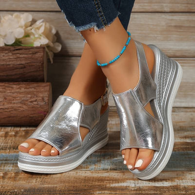 Women’s Strap Sandals with Modern Design