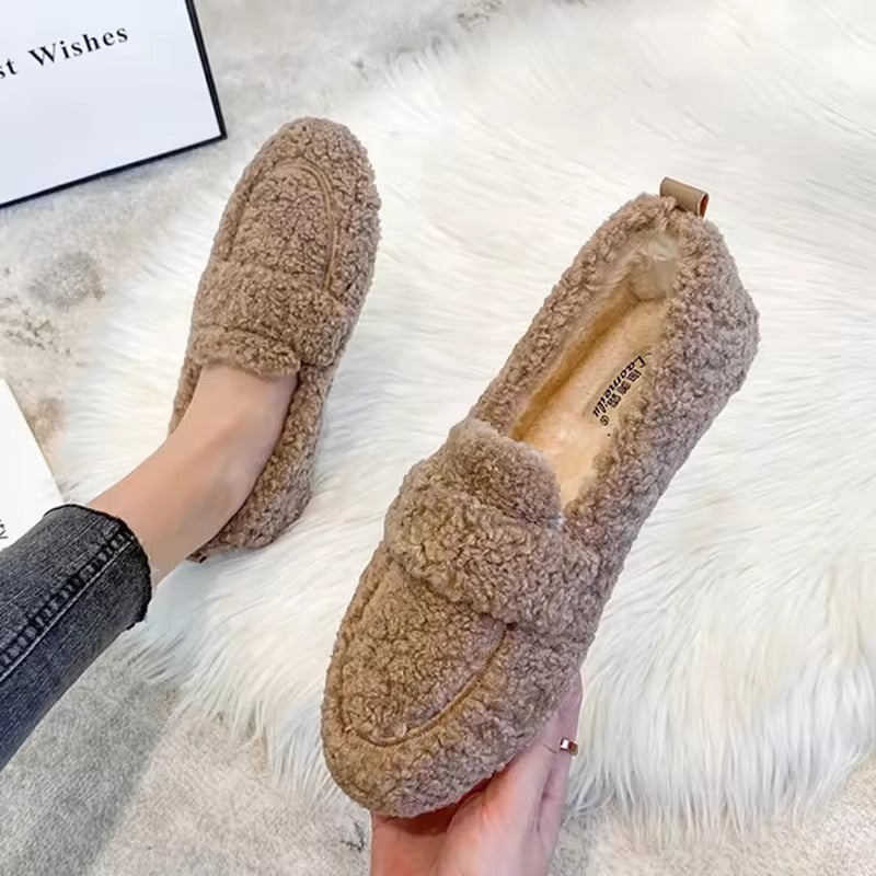 Women's Winter Slip-On Shearling Loafers with Faux Fur Lining